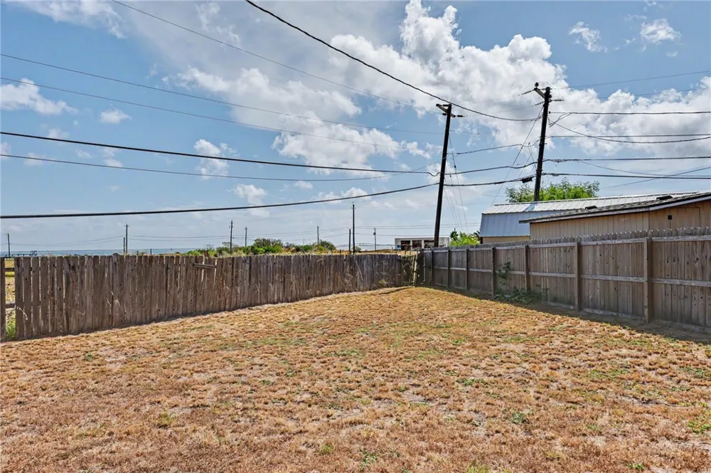 214 Hialeah Drive Corpus Christi, TX 78418