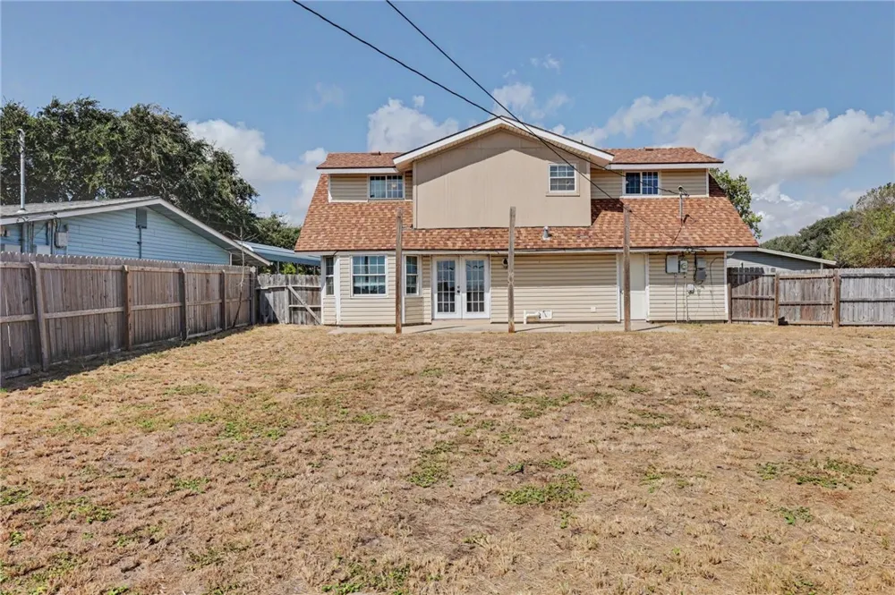 214 Hialeah Drive Corpus Christi, TX 78418