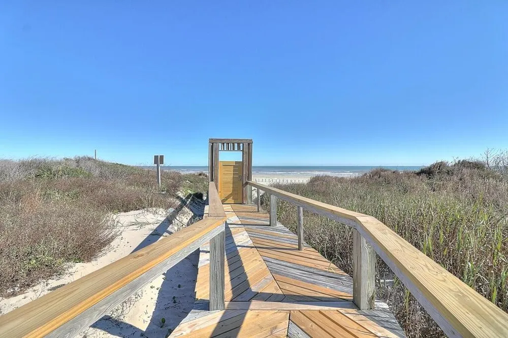 800 Sandcastle Drive #211 Port Aransas, TX 78373