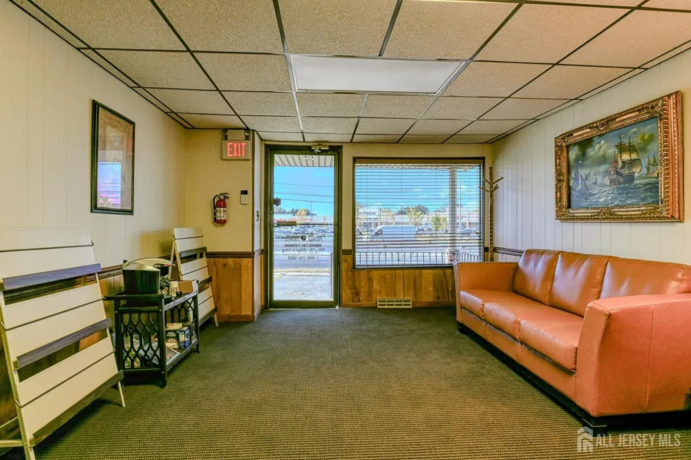 702 State Route 18 Highway East Brunswick, NJ 08816