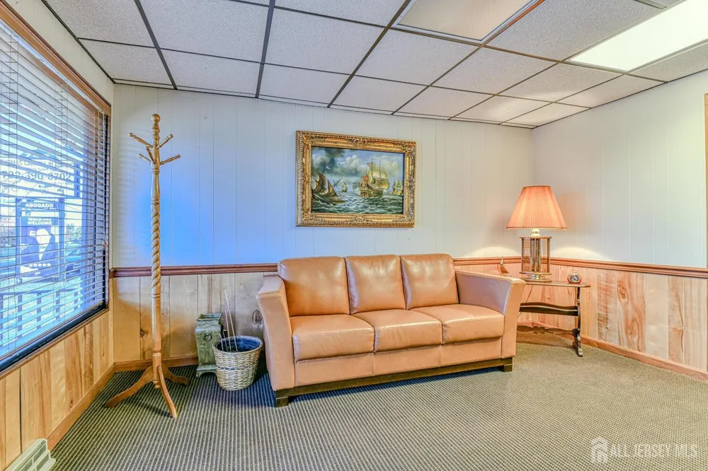 702 State Route 18 Highway East Brunswick, NJ 08816