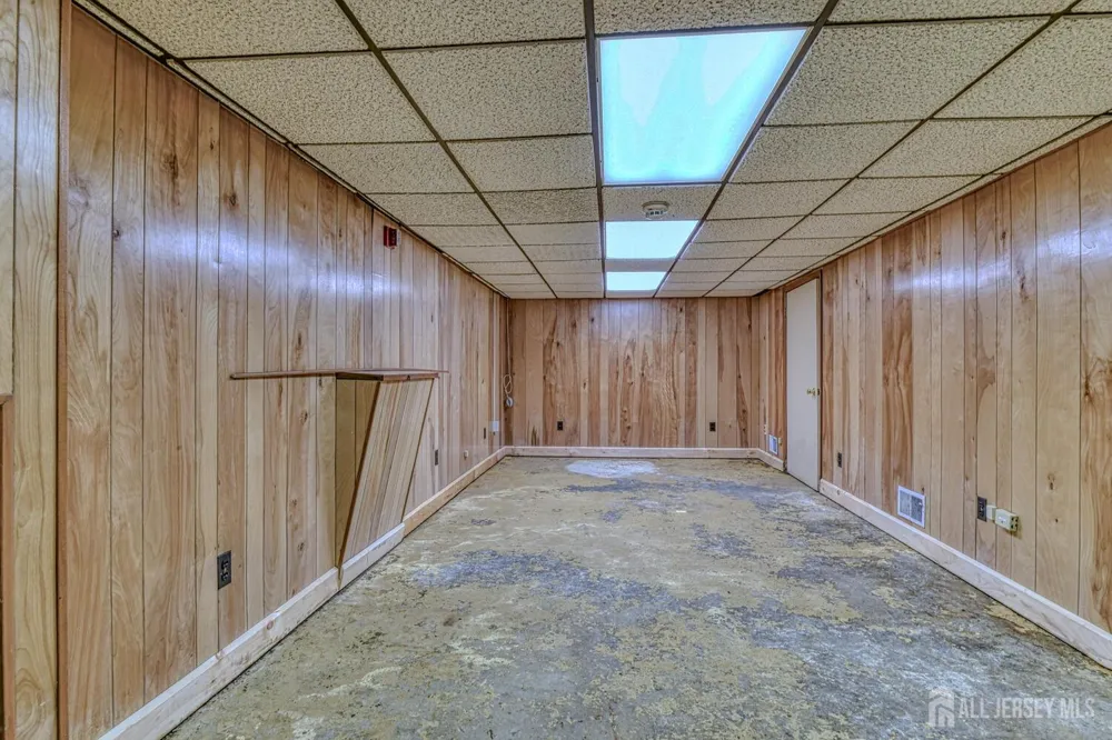 702 State Route 18 Highway East Brunswick, NJ 08816
