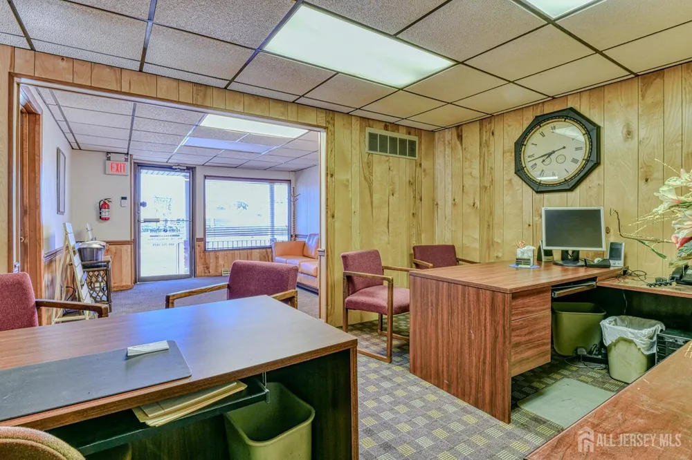 702 State Route 18 Highway East Brunswick, NJ 08816