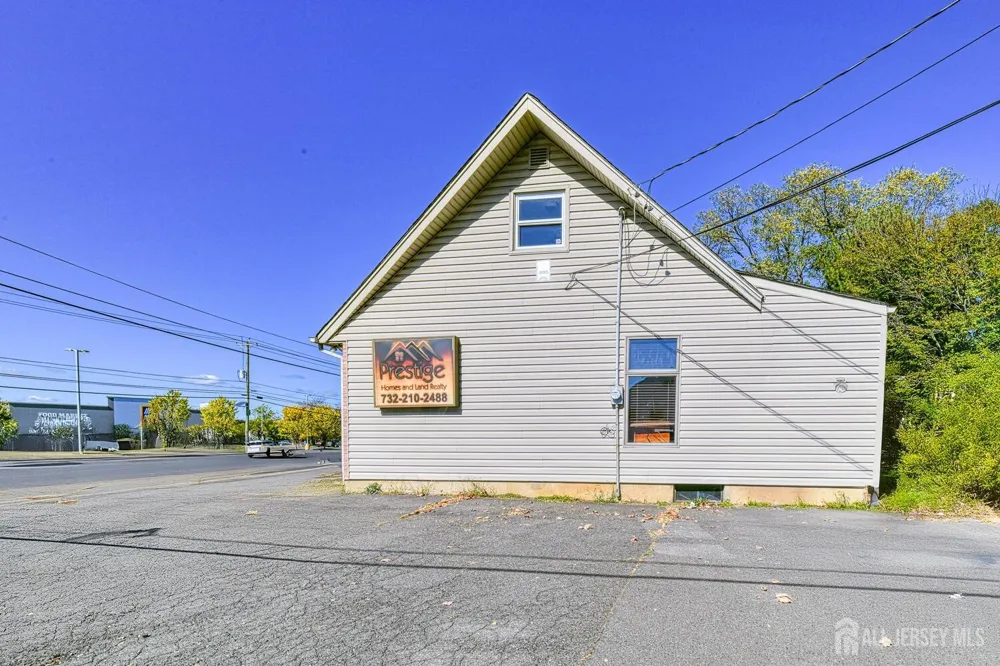 702 State Route 18 Highway East Brunswick, NJ 08816