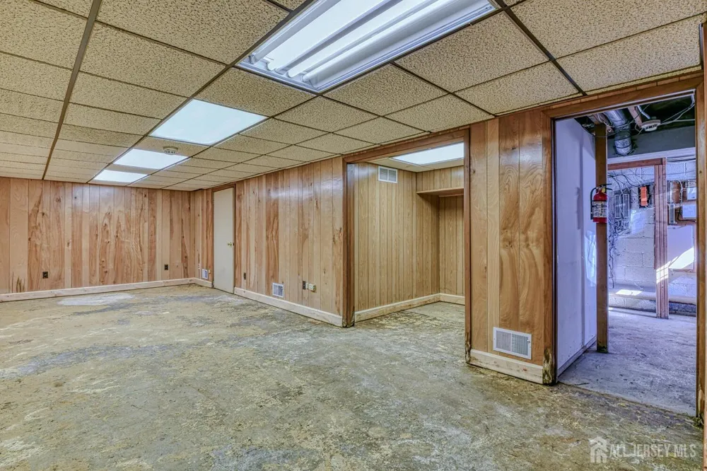 702 State Route 18 Highway East Brunswick, NJ 08816