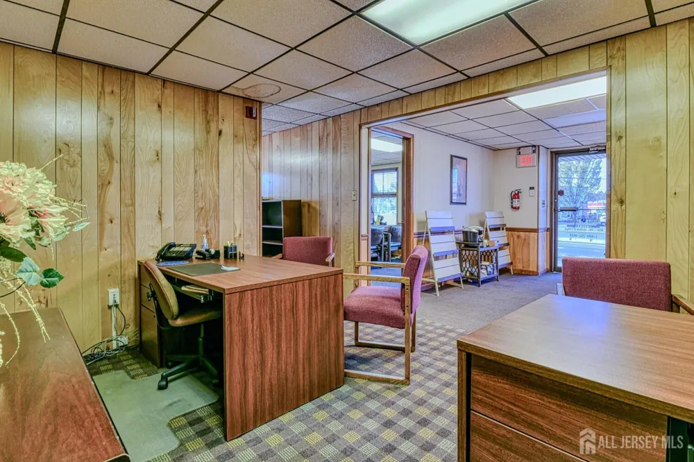 702 State Route 18 Highway East Brunswick, NJ 08816
