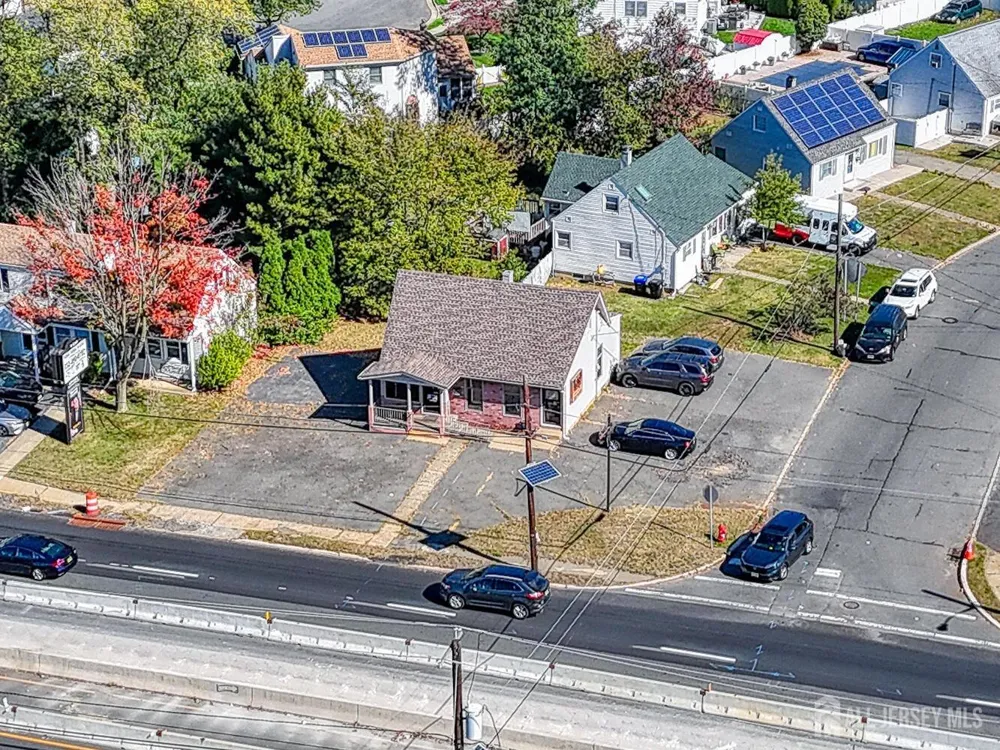 702 State Route 18 Highway East Brunswick, NJ 08816