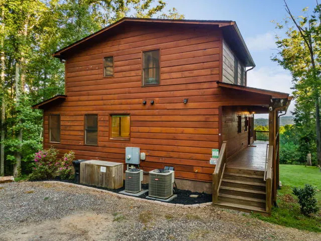 34 Highland Forest Trail Morganton, GA 30560