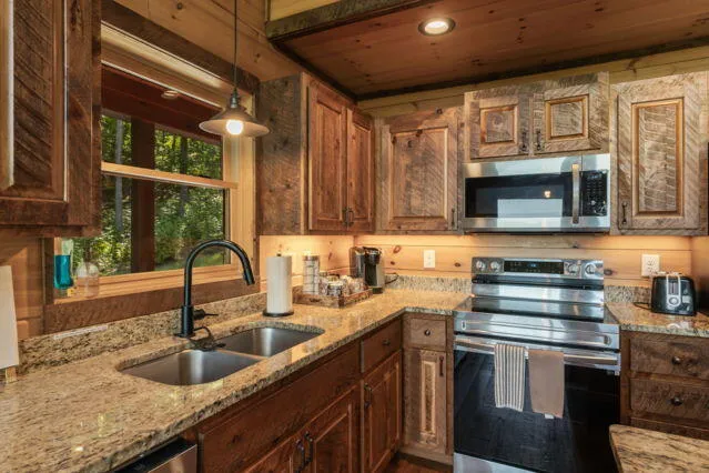 34 Highland Forest Trail Morganton, GA 30560