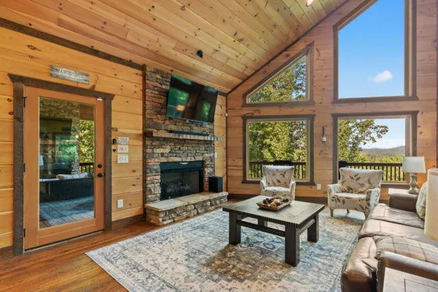 34 Highland Forest Trail Morganton, GA 30560