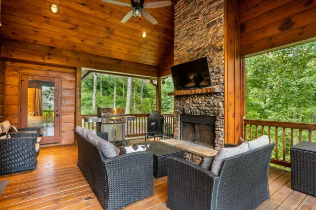 34 Highland Forest Trail Morganton, GA 30560