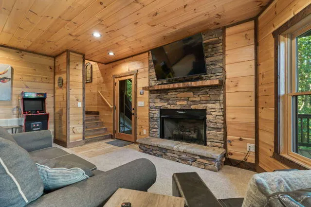 34 Highland Forest Trail Morganton, GA 30560
