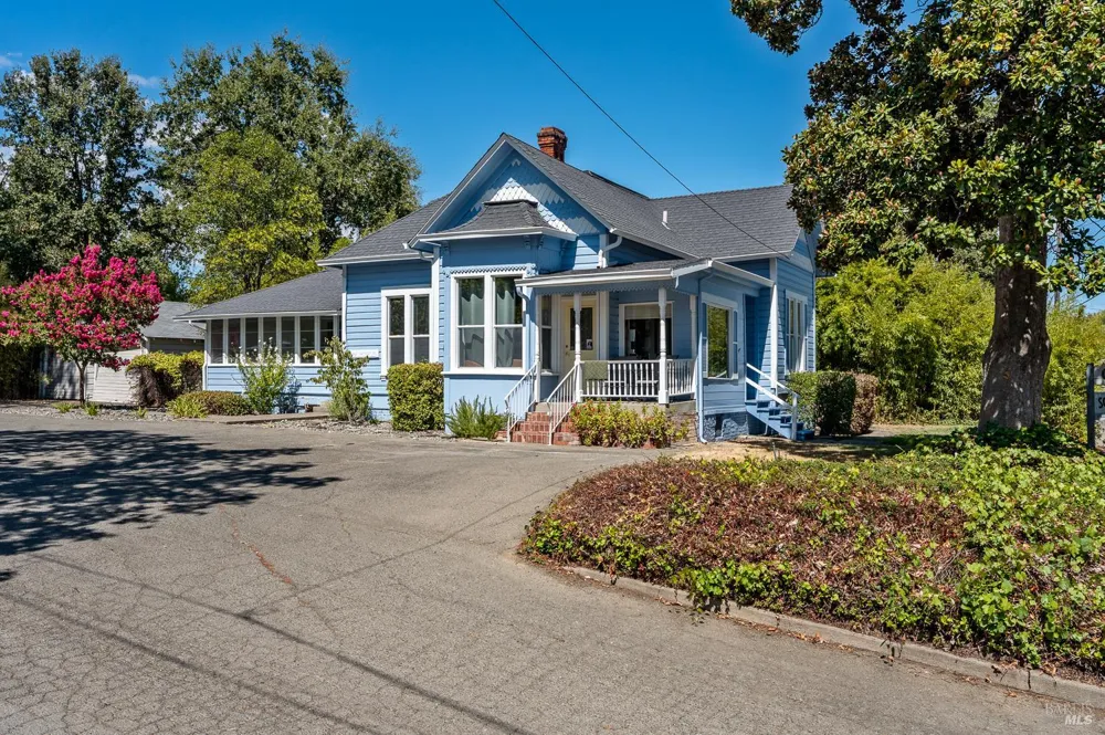 704 State Street Ukiah, CA 95482
