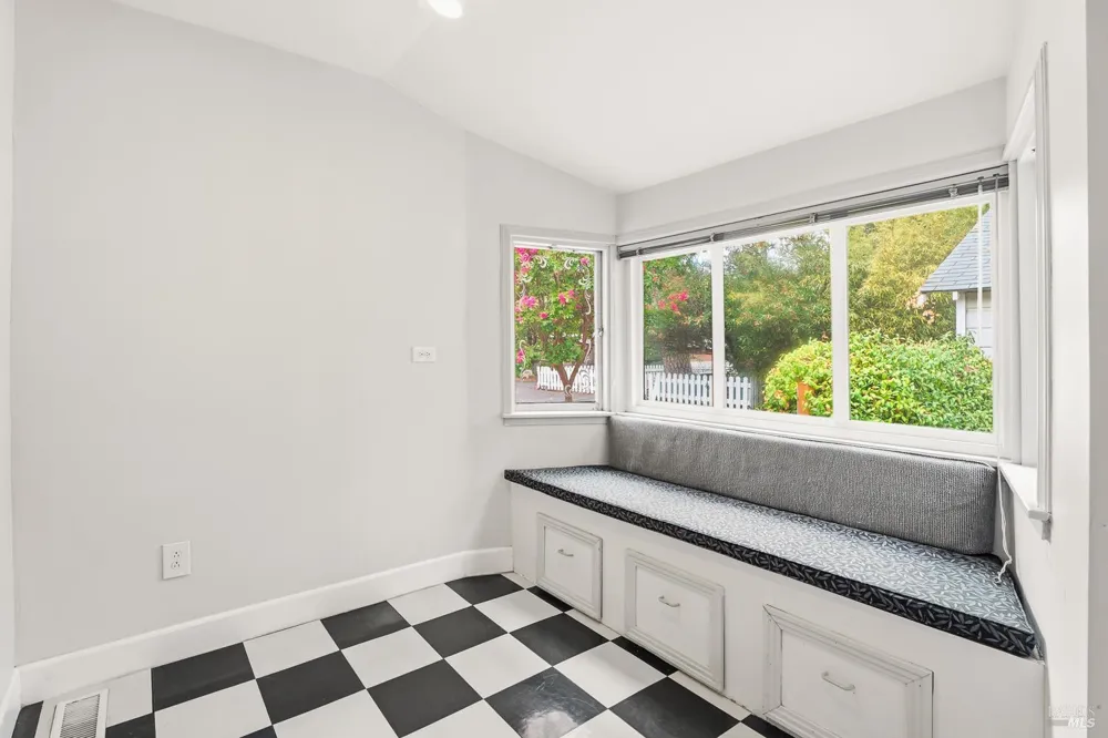 704 State Street Ukiah, CA 95482