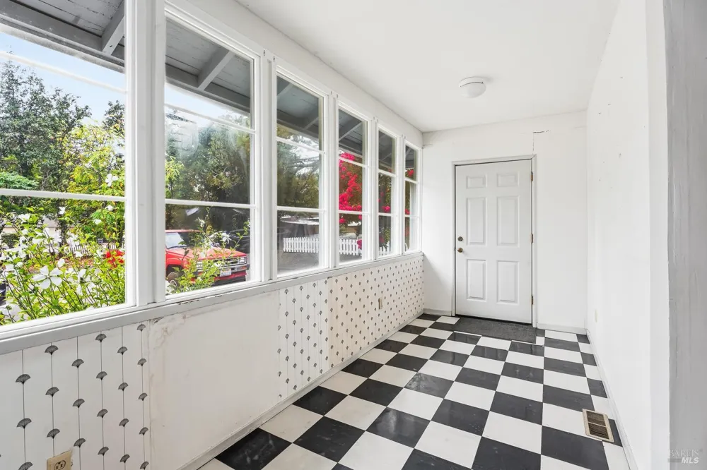 704 State Street Ukiah, CA 95482