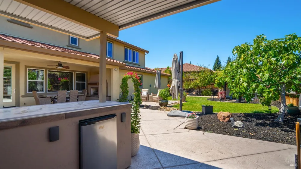 786 Elderberry Loop Vacaville, CA 95688
