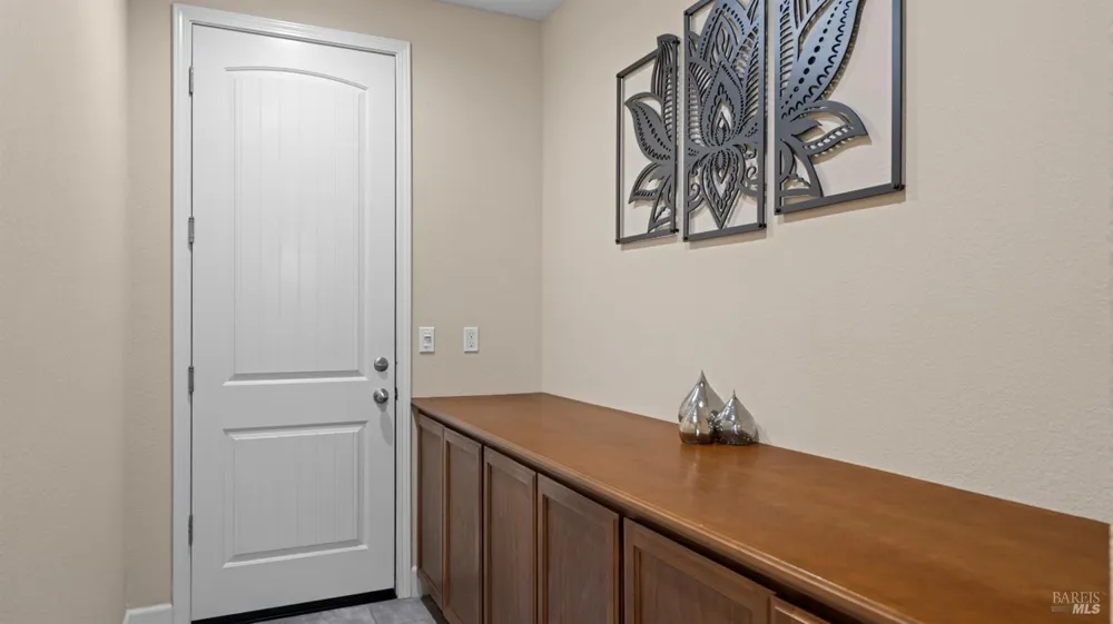 786 Elderberry Loop Vacaville, CA 95688