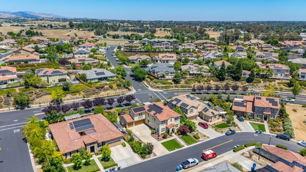 786 Elderberry Loop Vacaville, CA 95688