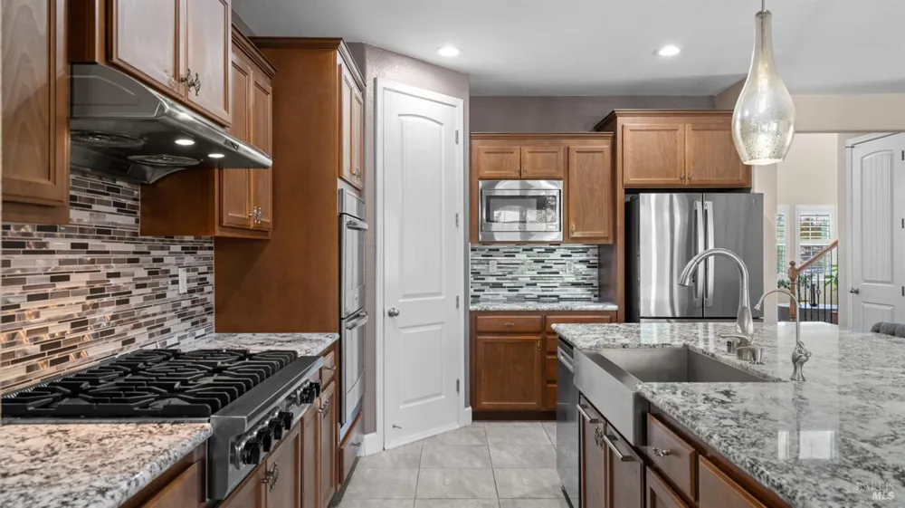 786 Elderberry Loop Vacaville, CA 95688