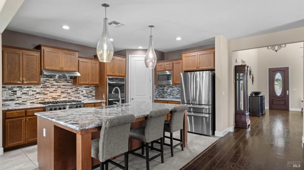 786 Elderberry Loop Vacaville, CA 95688
