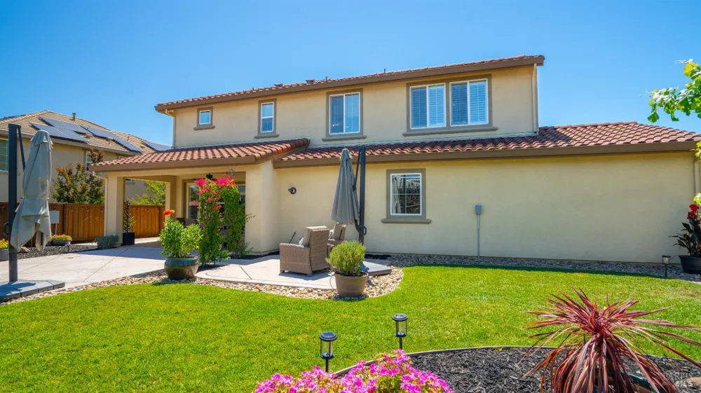 786 Elderberry Loop Vacaville, CA 95688
