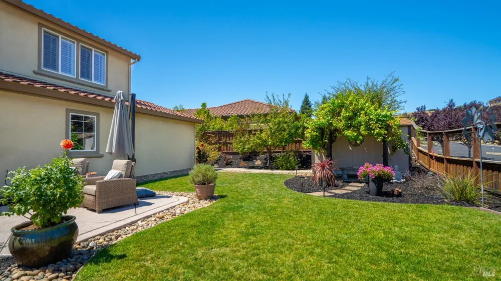786 Elderberry Loop Vacaville, CA 95688