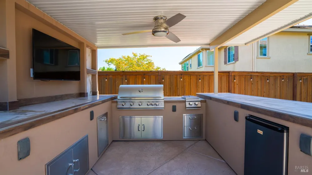 786 Elderberry Loop Vacaville, CA 95688