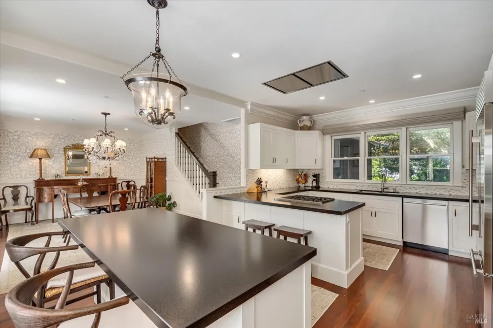 890 3rd Street E Sonoma, CA 95476