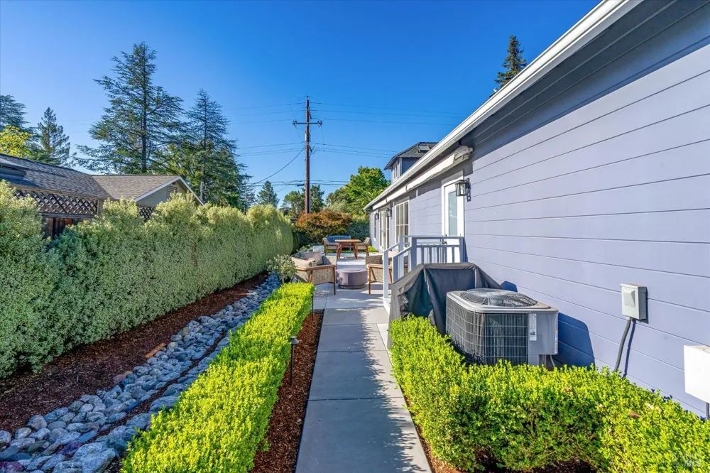 890 3rd Street E Sonoma, CA 95476