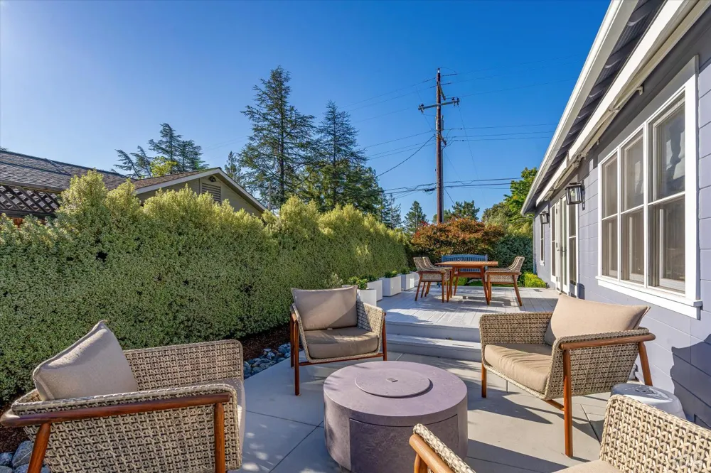890 3rd Street E Sonoma, CA 95476