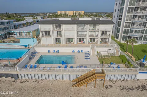 3615 S Atlantic Avenue #211