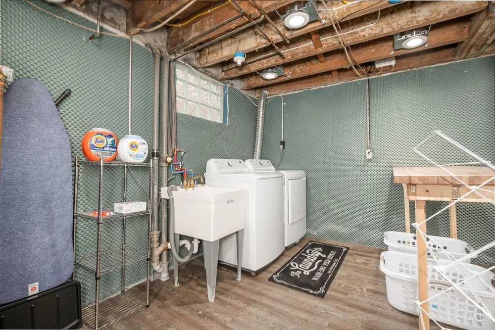 6727 Britton Avenue Cincinnati, OH 45227