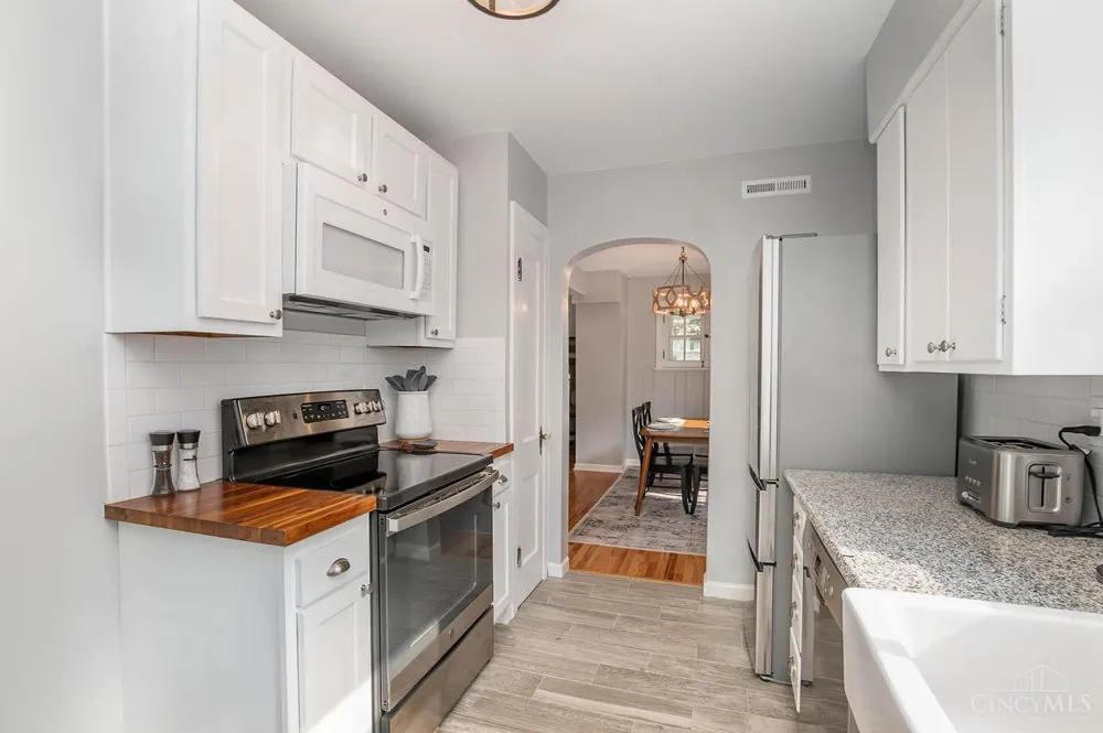 6727 Britton Avenue Cincinnati, OH 45227