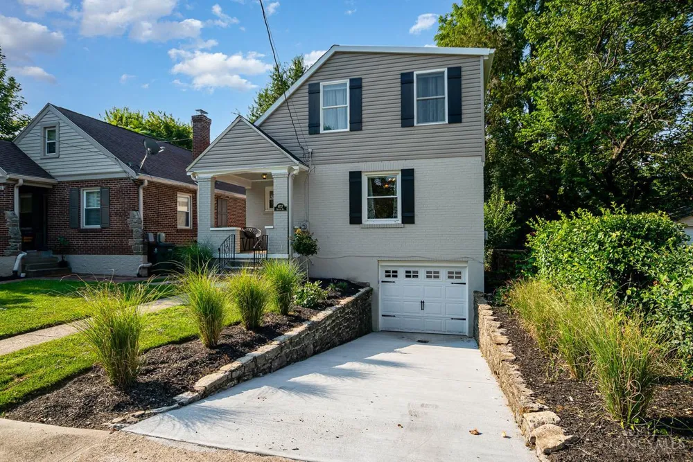 6727 Britton Avenue Cincinnati, OH 45227