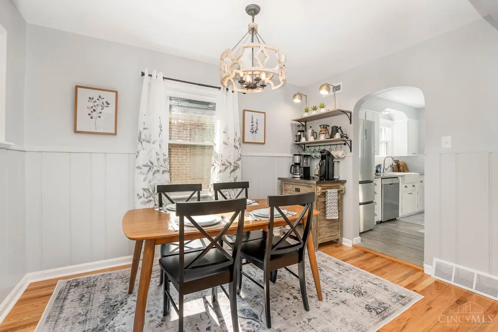 6727 Britton Avenue Cincinnati, OH 45227