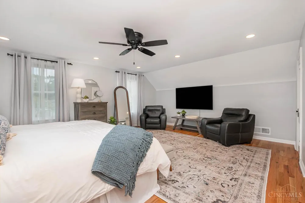 6727 Britton Avenue Cincinnati, OH 45227