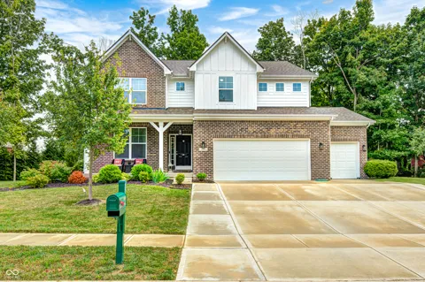 6069 Cedar Bend Way
