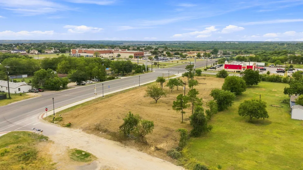 101 Sunflower Circle Kyle, TX 78640