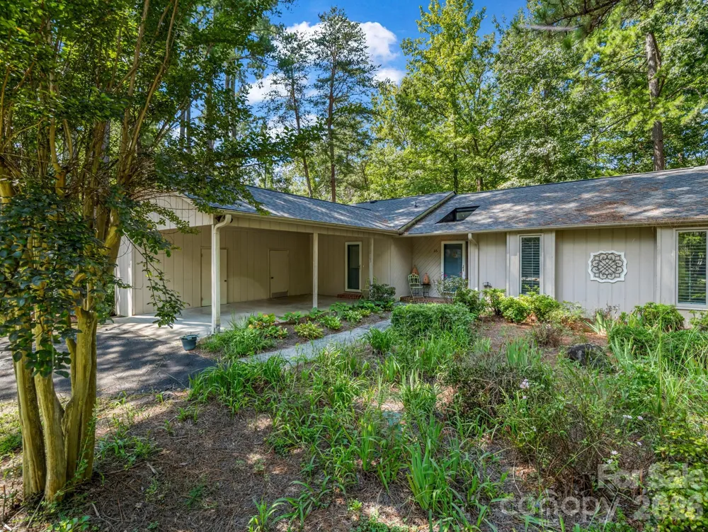 55 Diamond Ridge Lane Columbus, NC 28722