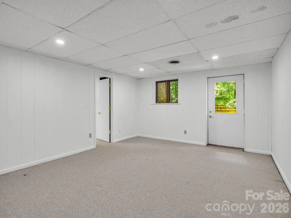 55 Diamond Ridge Lane Columbus, NC 28722