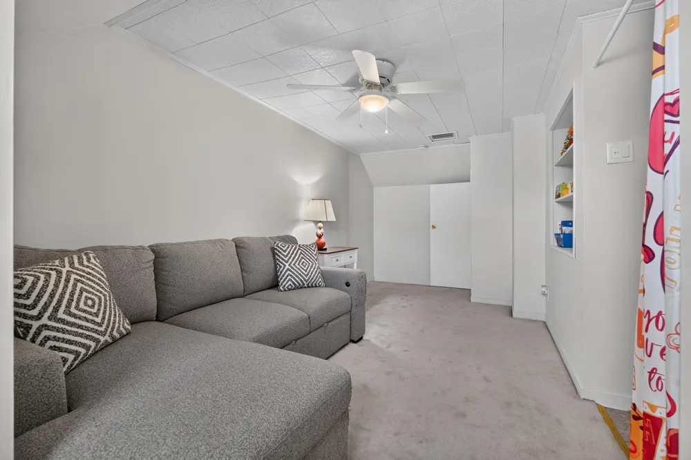29 PARKSIDE LANE Bayonne, NJ 07002