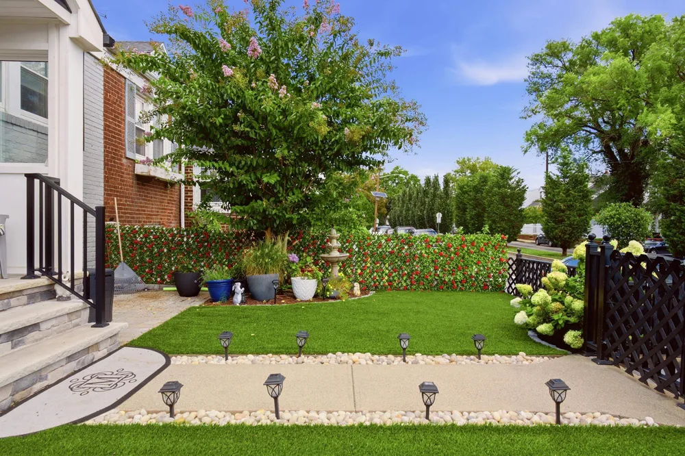 29 PARKSIDE LANE Bayonne, NJ 07002