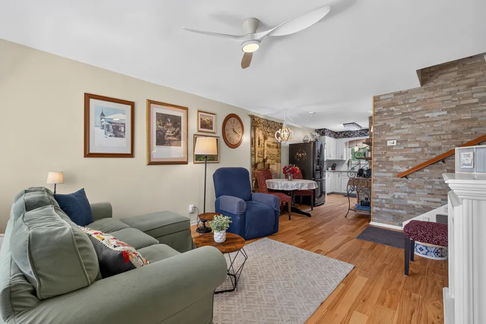 29 PARKSIDE LANE Bayonne, NJ 07002