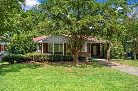 2592 Woodridge Drive