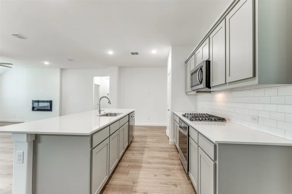 4923 Bellhurst Drive Princeton, TX 75071
