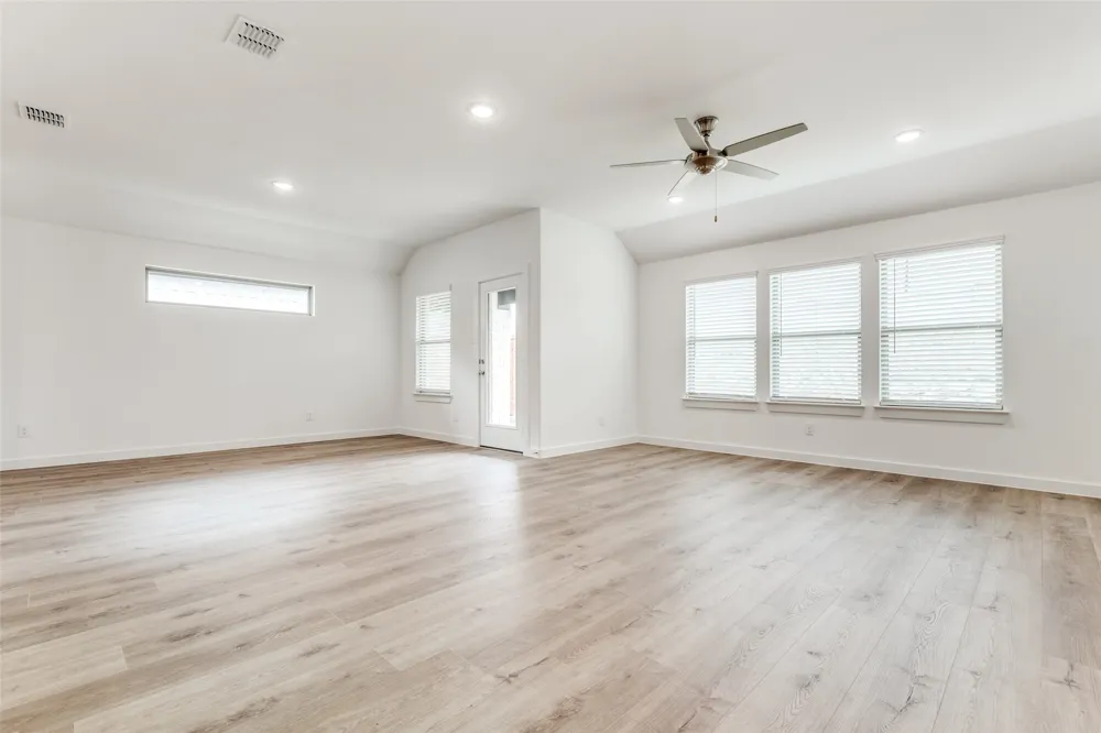 4923 Bellhurst Drive Princeton, TX 75071