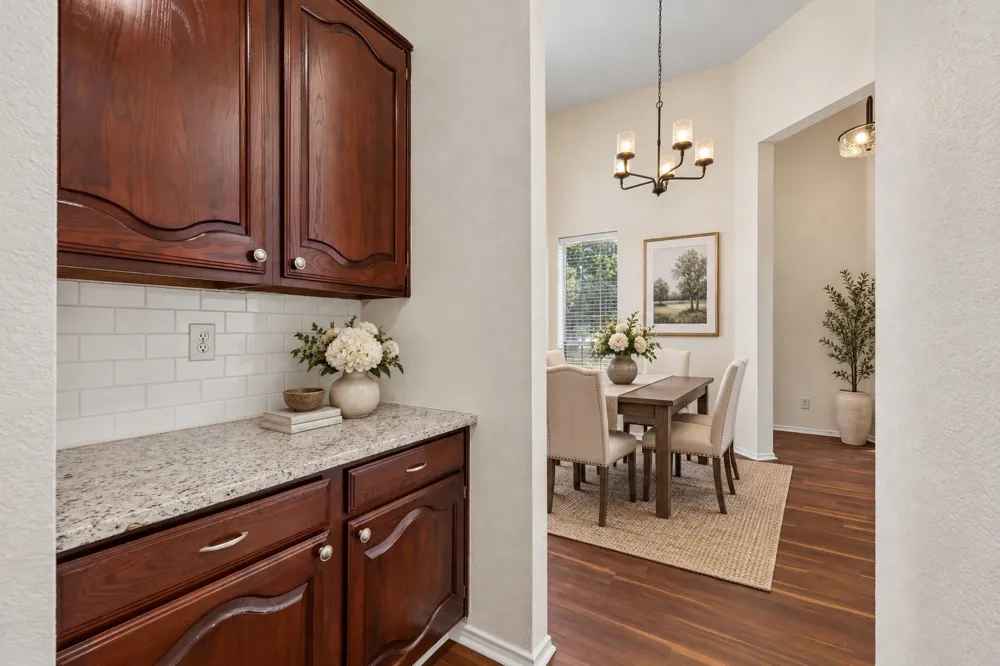 1604 Bennington Drive Carrollton, TX 75007