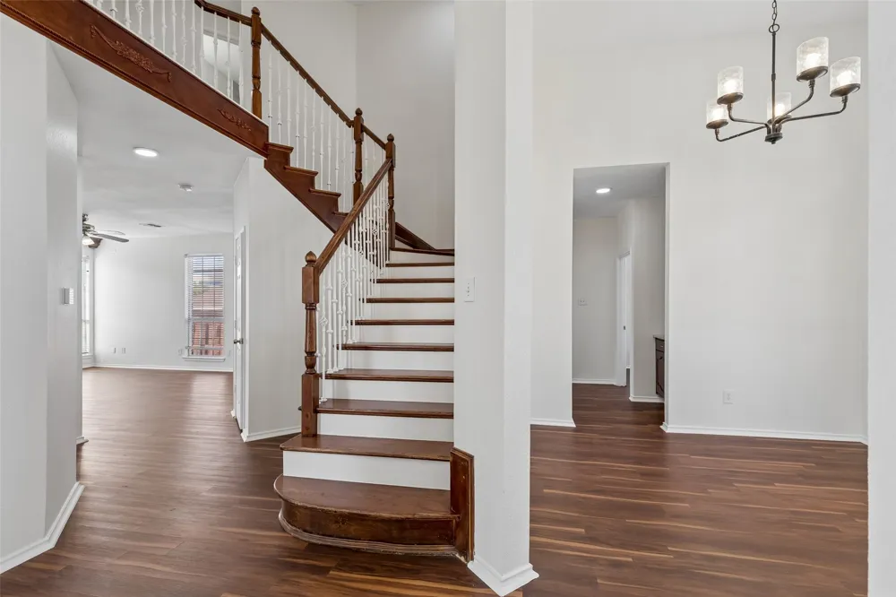 1604 Bennington Drive Carrollton, TX 75007