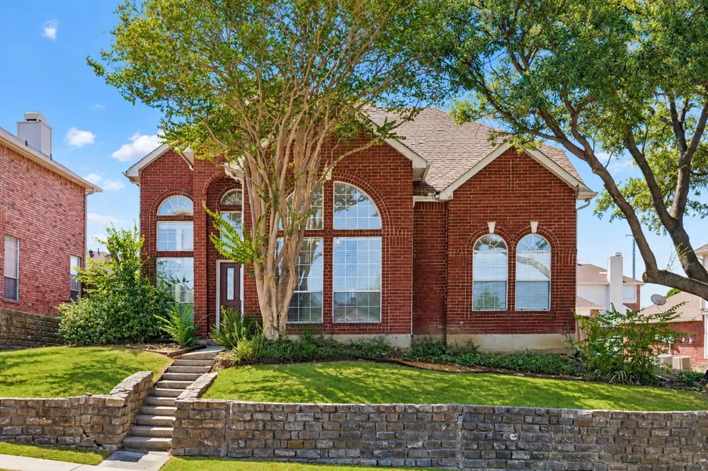 1604 Bennington Drive Carrollton, TX 75007