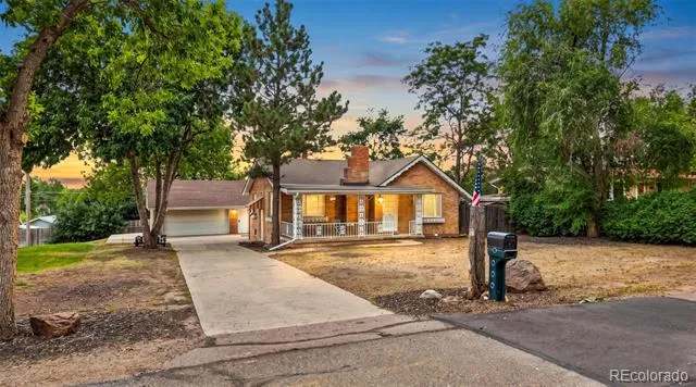11940 W Independence Avenue Golden, CO 80401